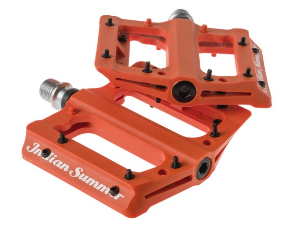 Indian Summer Standing Bear Pedal, austauschbare Pins. Dark Orange.